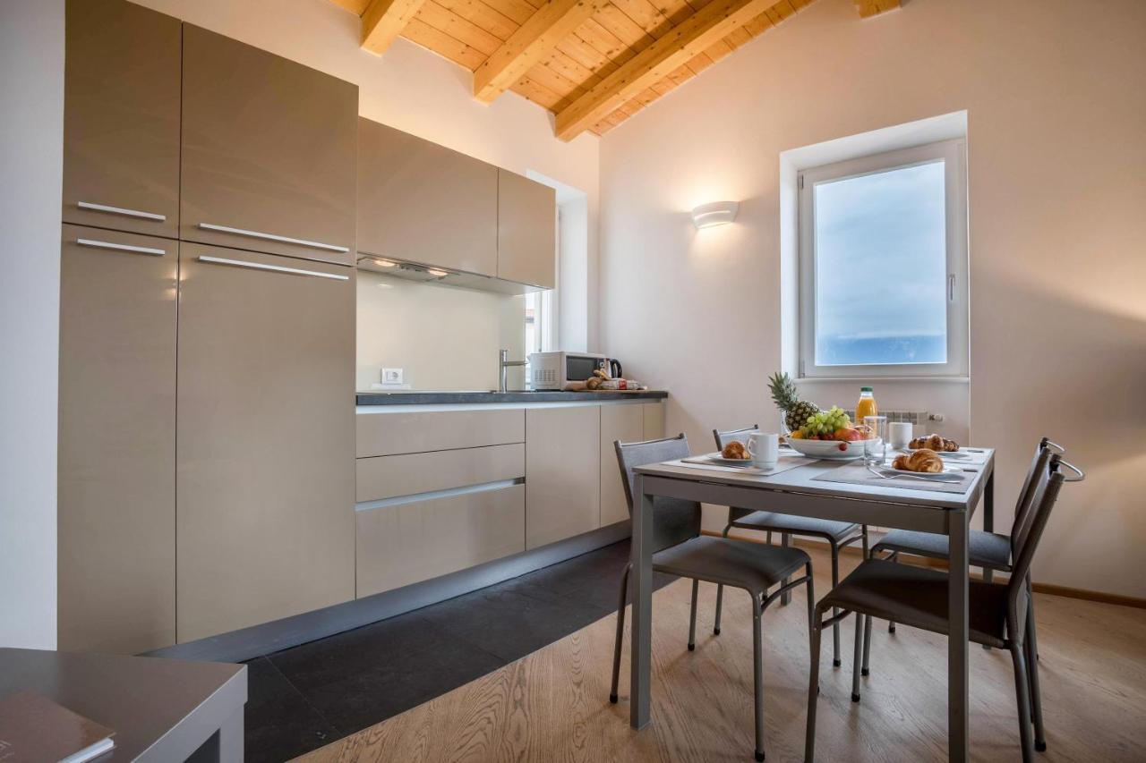 Residence La Villa Cuore Тіньяле Екстер'єр фото
