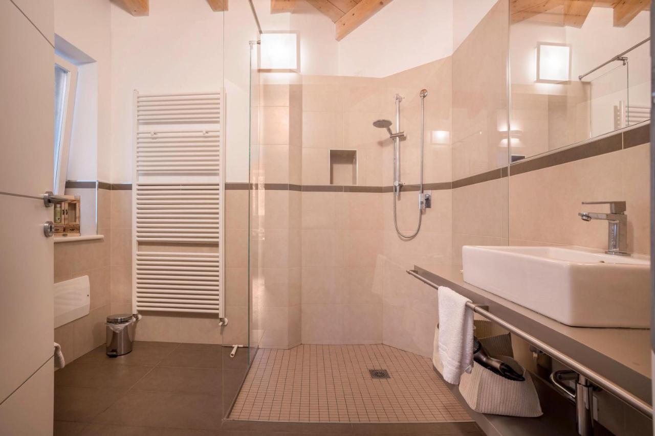 Residence La Villa Cuore Тіньяле Екстер'єр фото