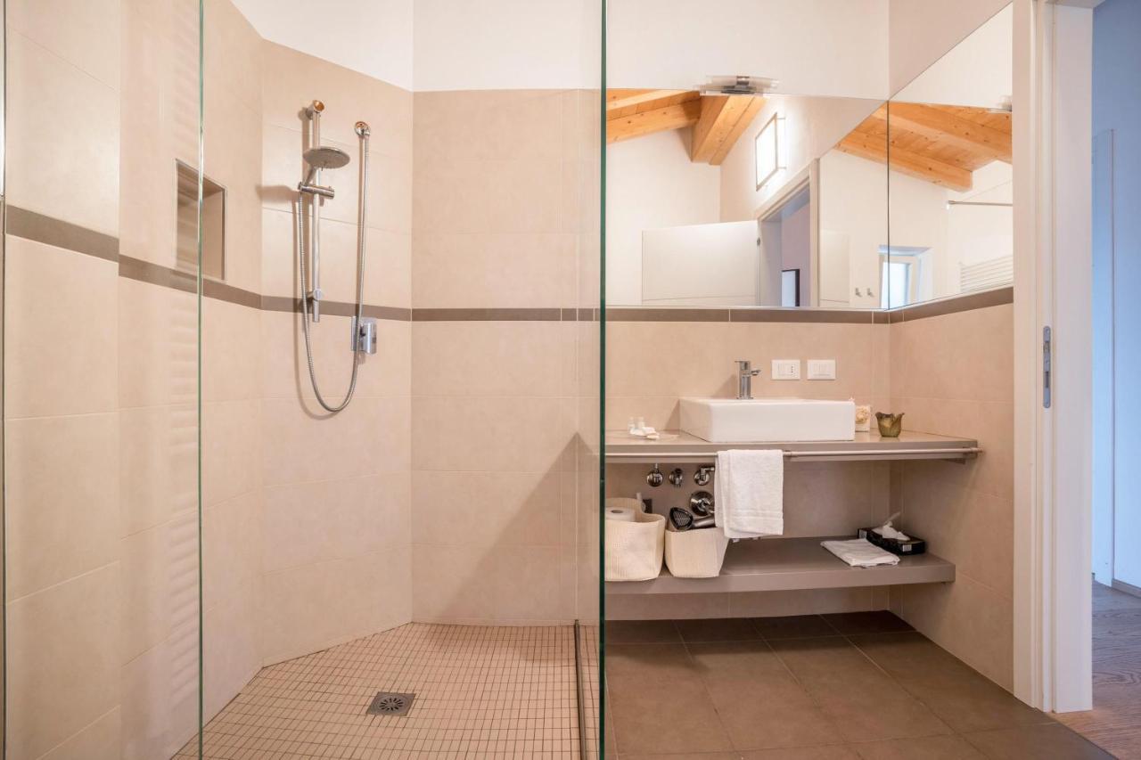 Residence La Villa Cuore Тіньяле Екстер'єр фото